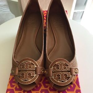 Tory Burch Amanda peep toe wedge 5.5